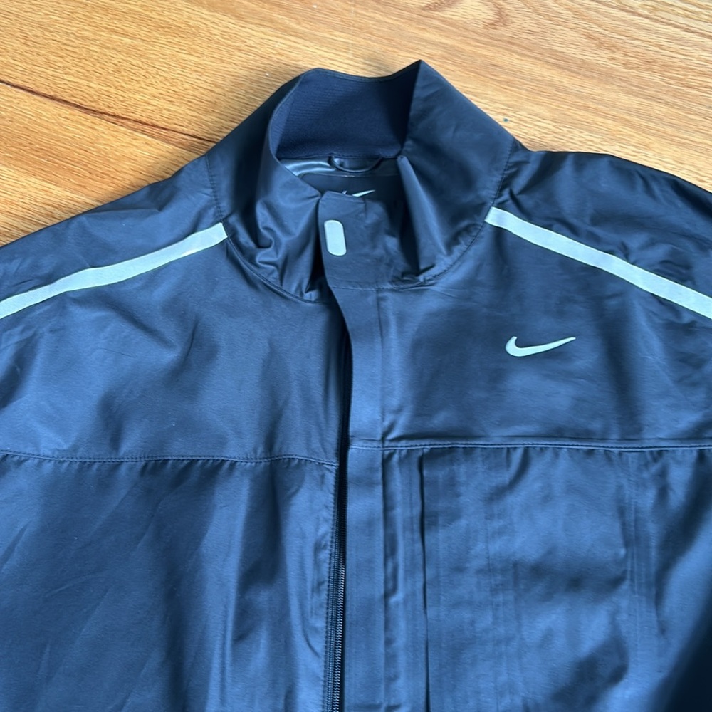 Nike stormfit rain jacket